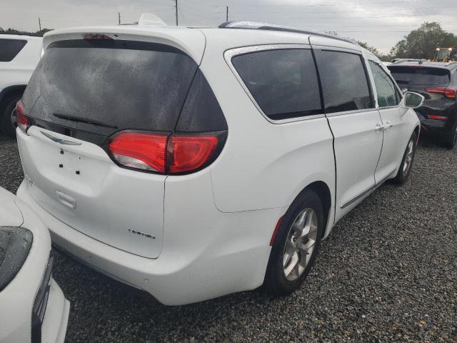 Photo 3 from auction – 2018 CHRYSLER PACIFICA L with VIN 2C4RC1GGXJR229218