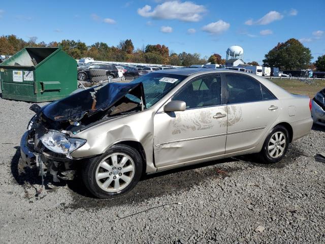 TOYOTA CAMRY LE 2004 with VIN 4T1BF30K54U581354 - Photo from auction