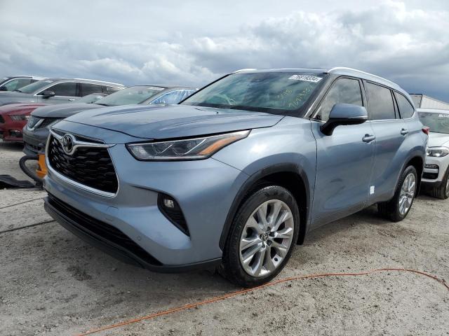 TOYOTA HIGHLANDER 2022 with VIN 5TDDZRBH6NS200593 - Photo from auction