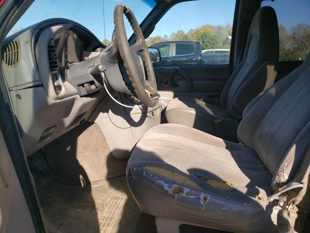 Photo 7 from auction – 2000 CHEVROLET ASTRO with VIN 1GNDM19W6YB180580