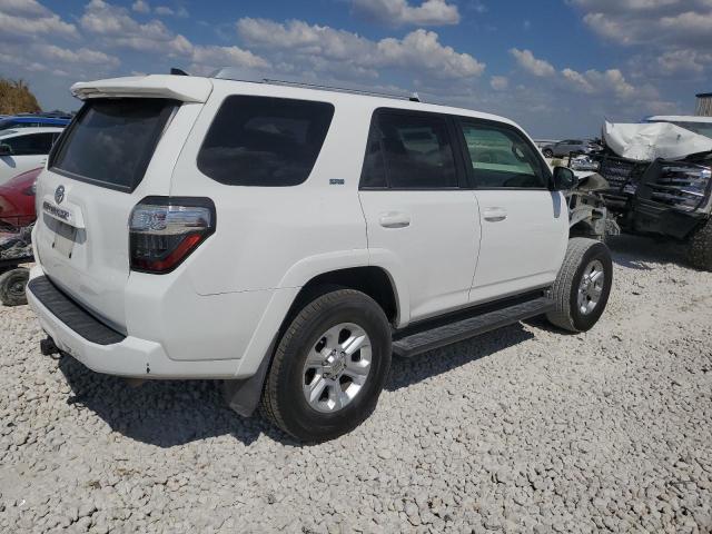 Photo 3 from auction – 2018 TOYOTA 4RUNNER SR with VIN JTEZU5JR1J5179784