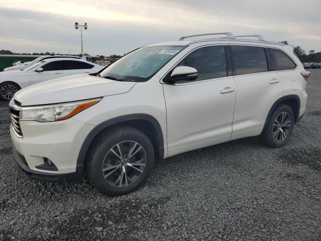 Снимка 1 от търг – 2016 TOYOTA HIGHLANDER с VIN 5TDKKRFH4GS183589