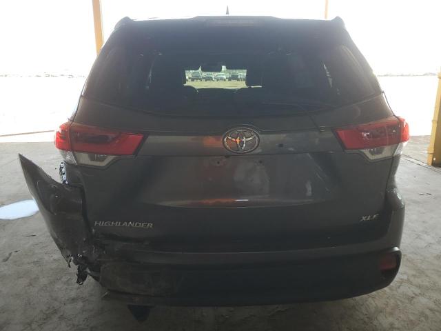 Photo 6 from auction – 2018 TOYOTA HIGHLANDER with VIN 5TDKZRFH7JS537706