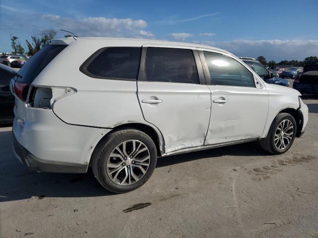 Zdjęcie 3 z aukcji – 2016 MITSUBISHI OUTLANDER z VIN JA4AD3A31GZ037657