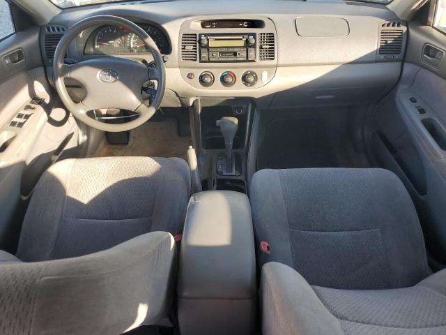 Photo 8 from auction – 2004 TOYOTA CAMRY LE with VIN JTDBE32K440265584