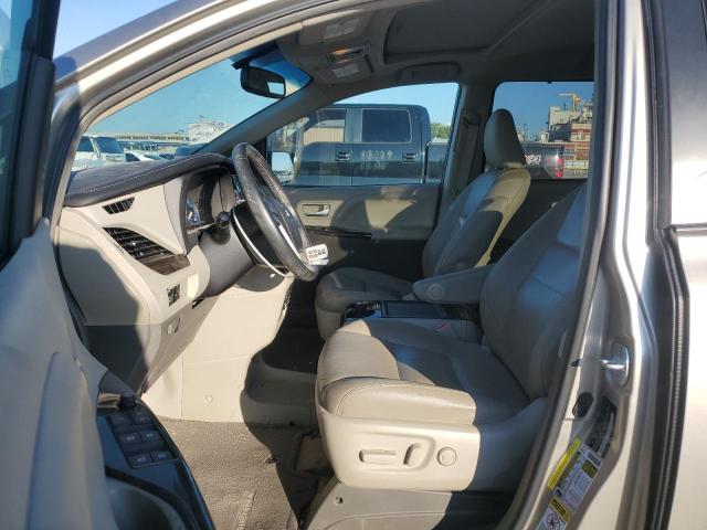 Photo 7 from auction – 2017 TOYOTA SIENNA XLE with VIN 5TDYZ3DC2HS846489