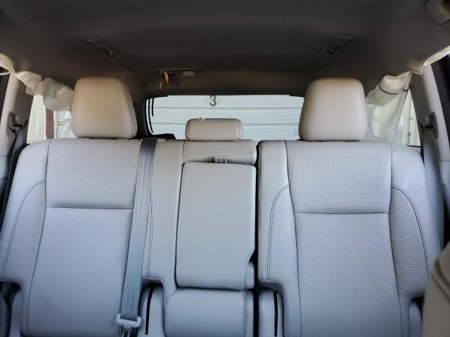 Photo 10 from auction – 2018 TOYOTA HIGHLANDER with VIN 5TDDZRFH8JS840549