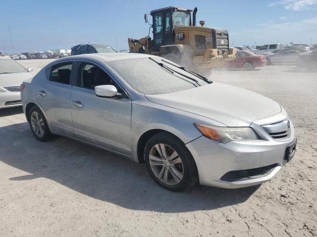 Photo 4 from auction – 2013 ACURA ILX 20 with VIN 19VDE1F31DE000069