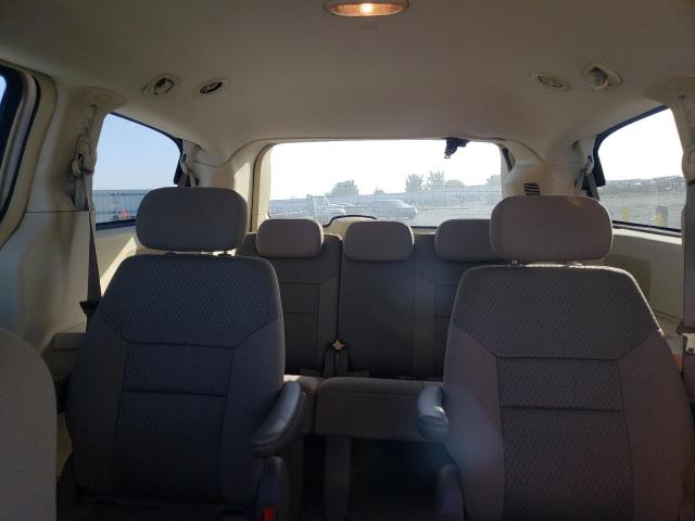 Photo 10 from auction – 2010 CHRYSLER TOWN & COU with VIN 2A4RR2D11AR448650