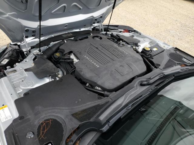 Photo 11 from auction – 2016 JAGUAR F-TYPE R with VIN SAJWJ6HL5GMK23731