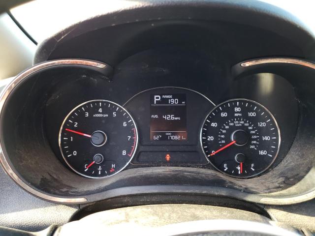 Photo 9 from auction – 2017 KIA FORTE LX with VIN 3KPFK4A75HE083337