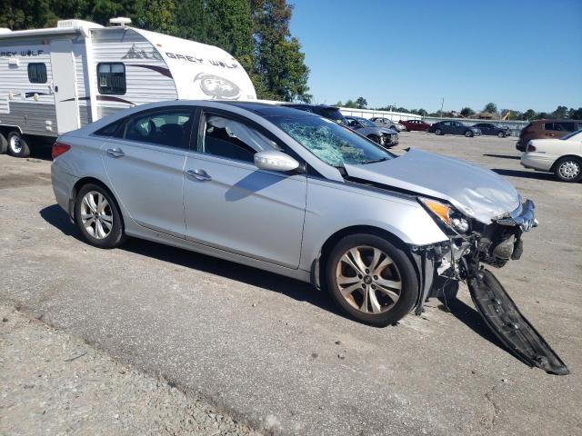 Photo 4 from auction – 2013 HYUNDAI SONATA SE with VIN 5NPEC4AC0DH541118