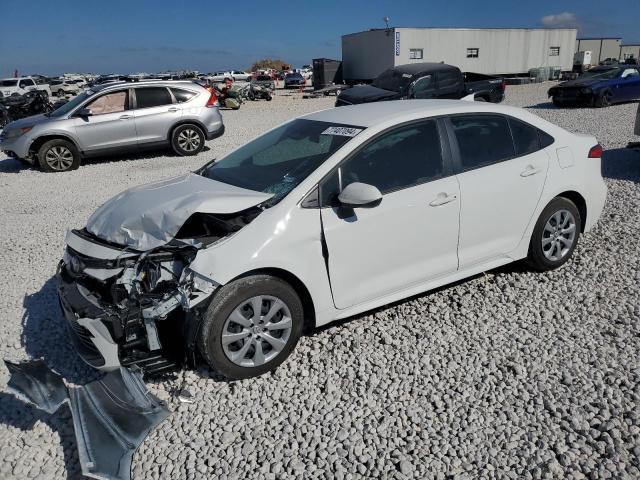 TOYOTA COROLLA LE 2024 with VIN JTDBCMFE5R3039222 - Photo from auction