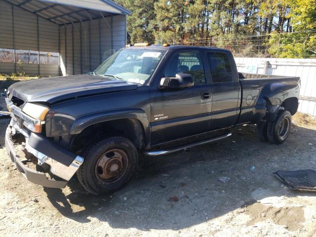 CHEVROLET SILVERADO 2004 مع رقم تعريف المركبة 1GCJK392X4E253341 - صورة من المزاد