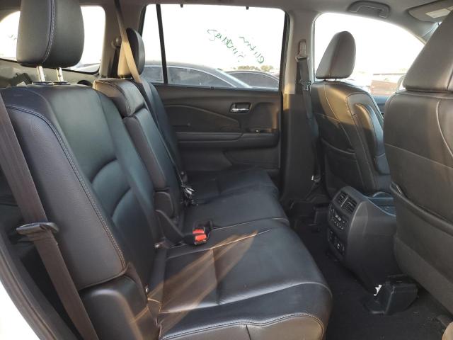 Photo 11 from auction – 2019 HONDA PILOT TOUR with VIN 5FNYF5H91KB019422
