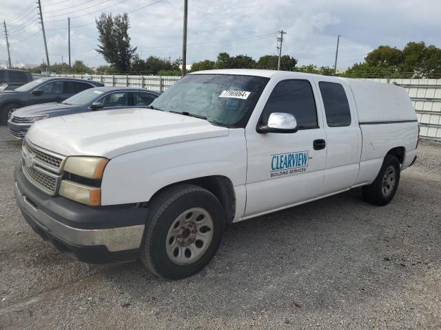CHEVROLET SILVERADO 2007 with VIN 1GCEC19X27Z123744 - Photo from auction