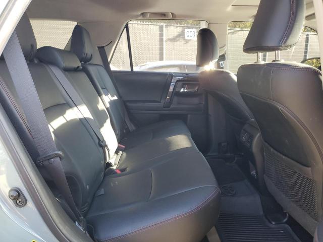 Photo 11 from auction – 2022 TOYOTA 4RUNNER SR with VIN JTERU5JR2N6032051