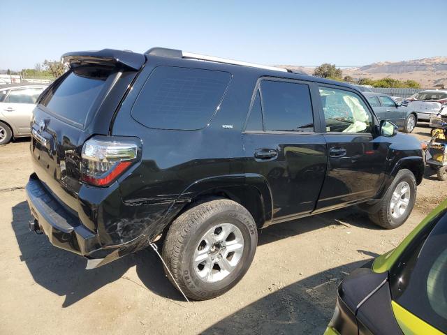 Photo 3 from auction – 2020 TOYOTA 4RUNNER SR with VIN JTEBU5JR4L5830006