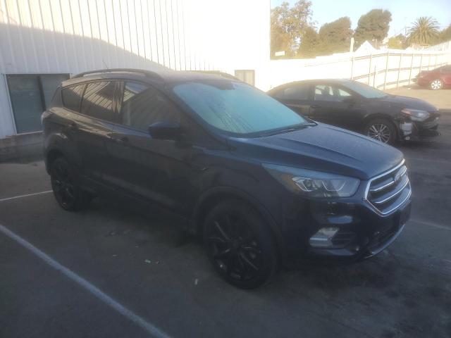 Photo 4 from auction – 2017 FORD ESCAPE SE with VIN 1FMCU0GDXHUC67611