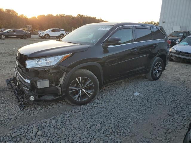 TOYOTA HIGHLANDER 2017 with VIN 5TDBZRFH4HS379173 - Photo from auction