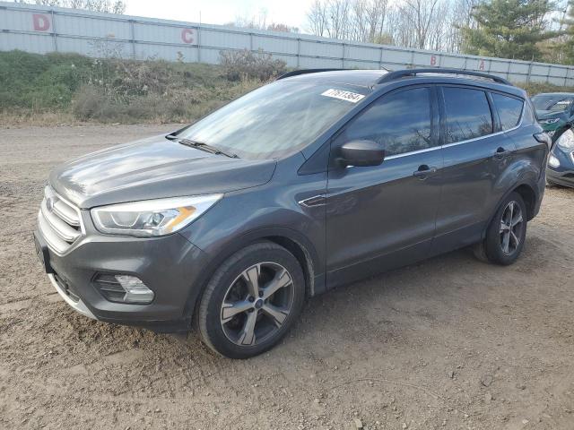 FORD ESCAPE SE 2017 مع رقم تعريف المركبة 1FMCU9GD2HUC16074 - صورة من المزاد