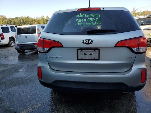 Photo 6 from auction – 2015 KIA SORENTO LX with VIN 5XYKT3A63FG654451