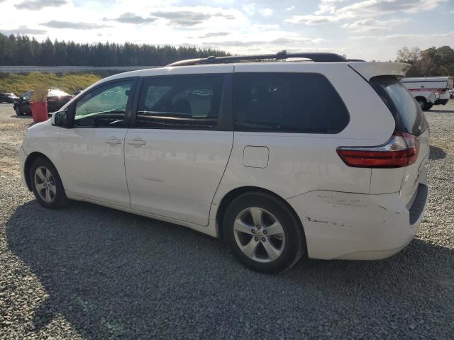 Photo 2 from auction – 2015 TOYOTA SIENNA LE with VIN 5TDKK3DC6FS676984