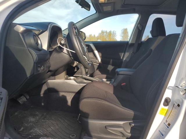 Photo 7 from auction – 2015 TOYOTA RAV4 XLE with VIN JTMRFREV6FD129702