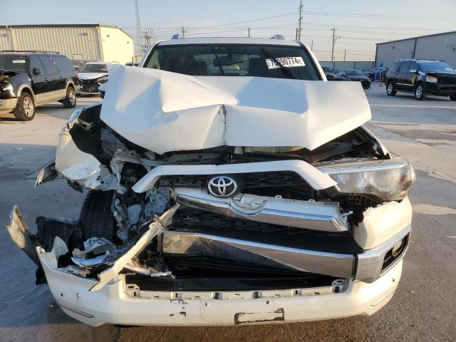Photo 5 from auction – 2017 TOYOTA 4RUNNER SR with VIN JTEZU5JR4H5158275
