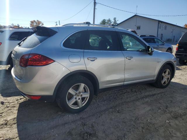 Photo 3 from auction – 2012 PORSCHE CAYENNE S with VIN WP1AE2A25CLA90720