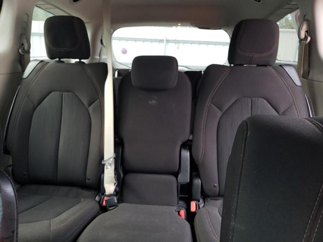 Photo 10 from auction – 2018 CHRYSLER PACIFICA T with VIN 2C4RC1FG3JR178159