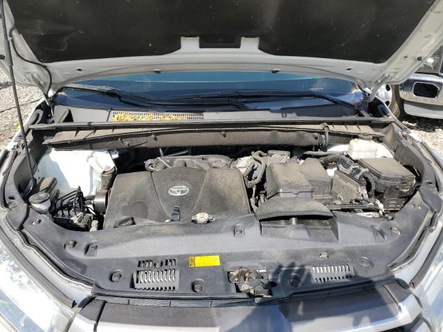 Photo 12 from auction – 2018 TOYOTA HIGHLANDER with VIN 5TDJZRFH3JS543160
