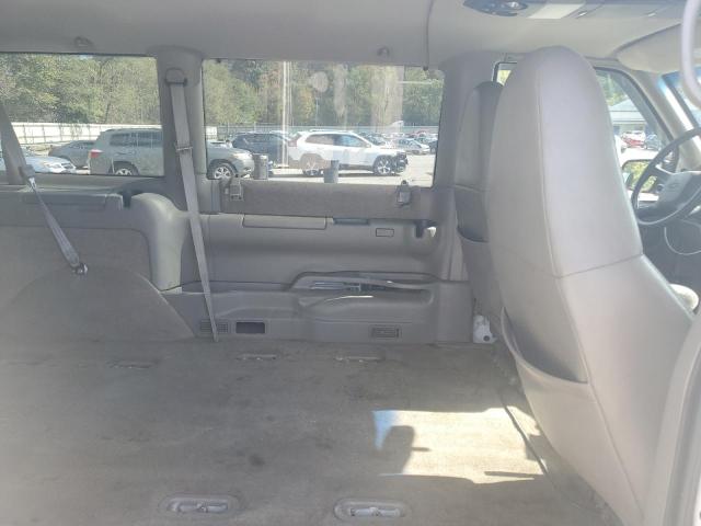 Photo 11 from auction – 2000 CHEVROLET ASTRO with VIN 1GNEL19W6YB179002