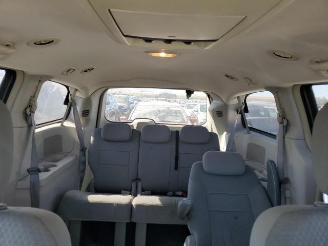 Photo 10 from auction – 2010 CHRYSLER TOWN & COU with VIN 2A4RR2D15AR374715