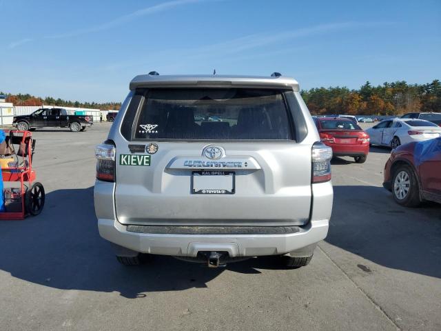 Photo 6 from auction – 2021 TOYOTA 4RUNNER SR with VIN JTEMU5JRXM5927057