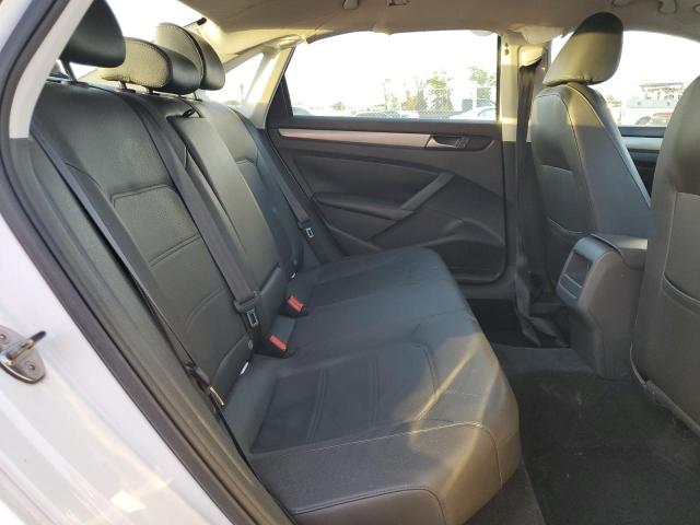 Photo 10 from auction – 2014 VOLKSWAGEN PASSAT S with VIN 1VWAS7A32EC027915