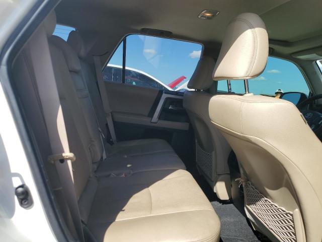 Photo 11 from auction – 2019 TOYOTA 4RUNNER SR with VIN JTEZU5JR4K5196533