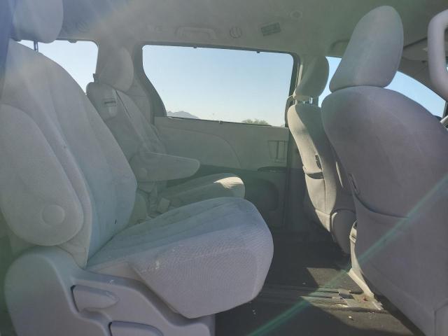 Photo 10 from auction – 2013 TOYOTA SIENNA LE with VIN 5TDKK3DC8DS389109