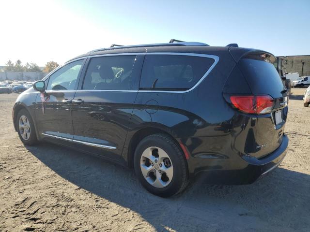 Photo 2 from auction – 2017 CHRYSLER PACIFICA T with VIN 2C4RC1EG8HR597975