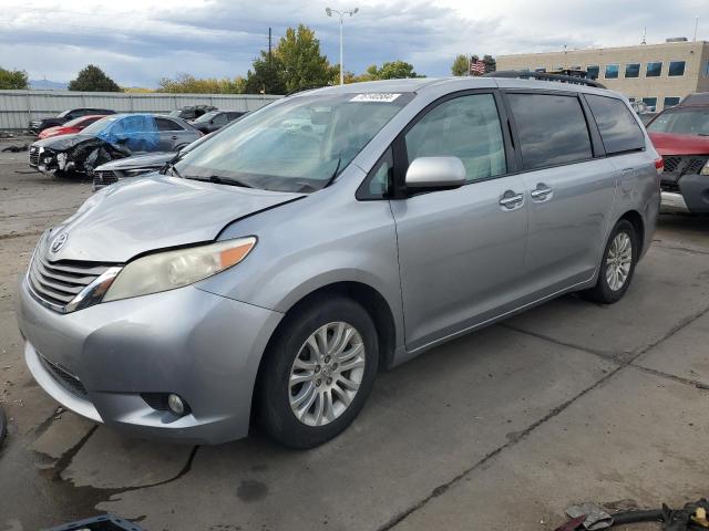 TOYOTA SIENNA XLE 2011 with VIN 5TDYK3DC1BS101728 - Photo from auction