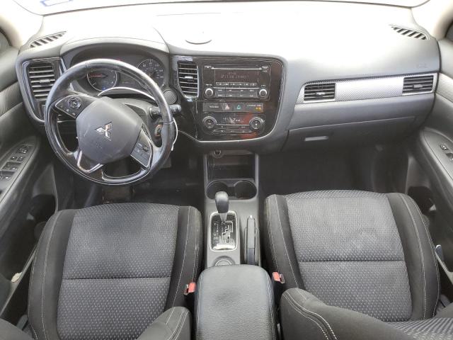 Photo 8 from auction – 2016 MITSUBISHI OUTLANDER with VIN JA4AD2A35GZ003862