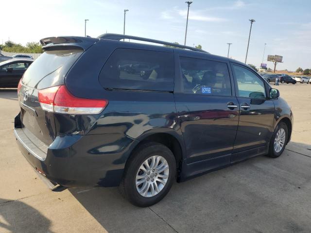 Photo 3 from auction – 2011 TOYOTA SIENNA XLE with VIN 5TDYK3DC6BS108982