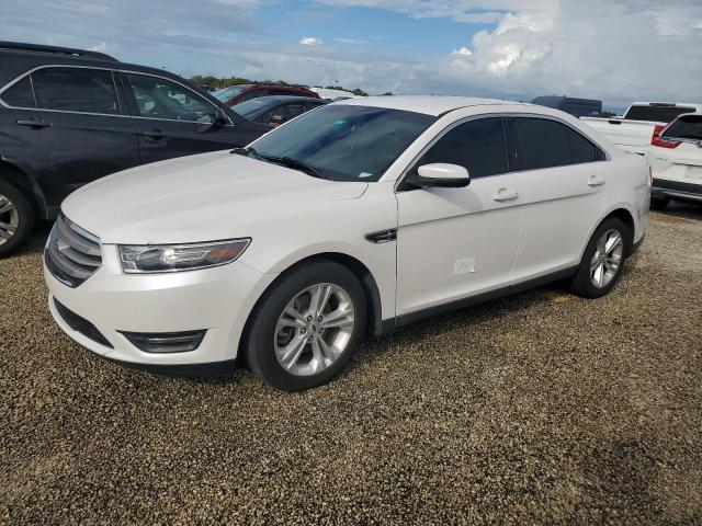 FORD TAURUS SEL 2017 with VIN 1FAHP2E82HG136986 - Photo from auction