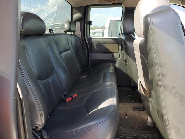 Photo 10 from auction – 2005 GMC SIERRA K25 with VIN 1GTHK29U85E182555