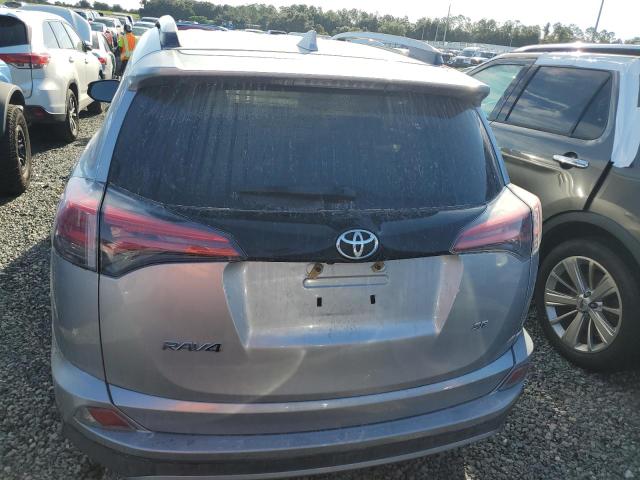 Photo 6 from auction – 2018 TOYOTA RAV4 SE with VIN 2T3NFREV2JW430199