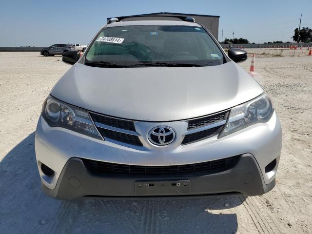 Photo 5 from auction – 2015 TOYOTA RAV4 LE with VIN JTMZFREV4FD080449