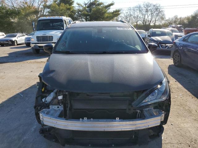 Photo 5 from auction – 2017 CHRYSLER PACIFICA T with VIN 2C4RC1EG7HR821835