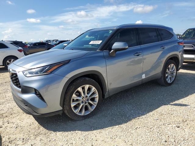 TOYOTA HIGHLANDER 2021 مع رقم تعريف المركبة 5TDYZRAH9MS061111 - صورة من المزاد