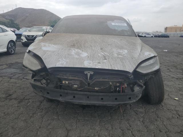 Photo 5 from auction – 2017 TESLA MODEL X with VIN 5YJXCDE26HF049076