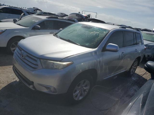 TOYOTA HIGHLANDER 2011 with VIN 5TDZK3EHXBS040880 - Photo from auction